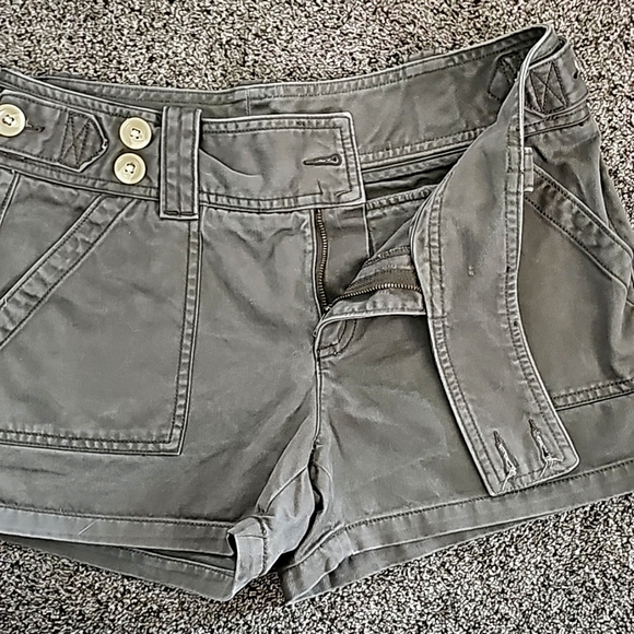 Banana Republic Shorts - Picture 3 of 4